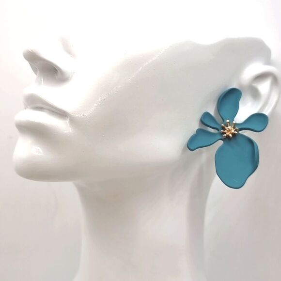 New EYE CANDY tropical flower earrings - Picture 2 of 10